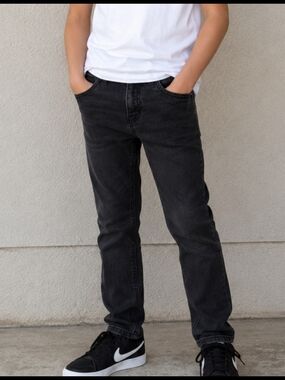Levi's 511 Slim Black Jeans 12 Regular Dark Wash Tapered Denim Soft Norm Minimal